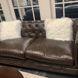 Beautiful Living Room Set 