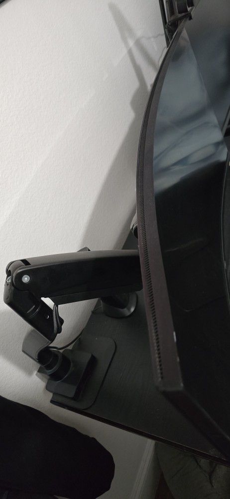 Monitor Y Procesador Ryzen