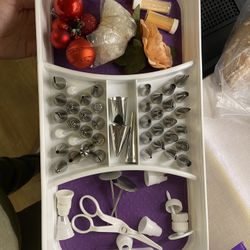 Wilton Cake Decorating Storage Box & Supplies Bundle