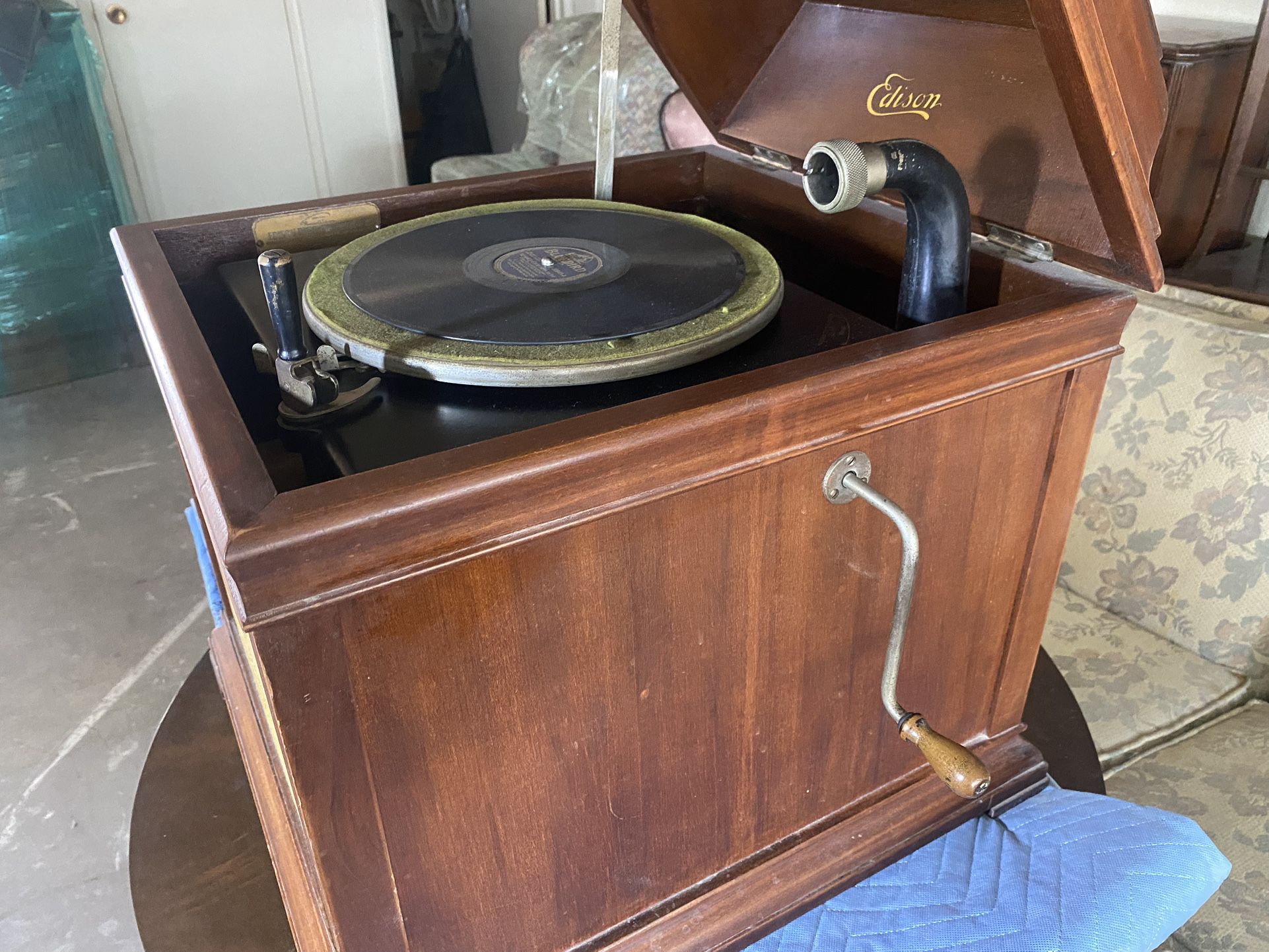 Edison A100 Antique Phonograph Record Player 78 RPM