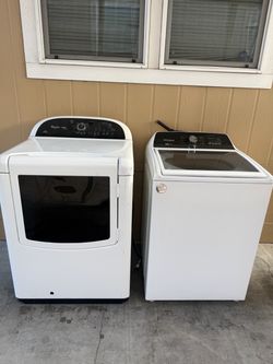 Whirlpool cabrio platinum washer dryer set