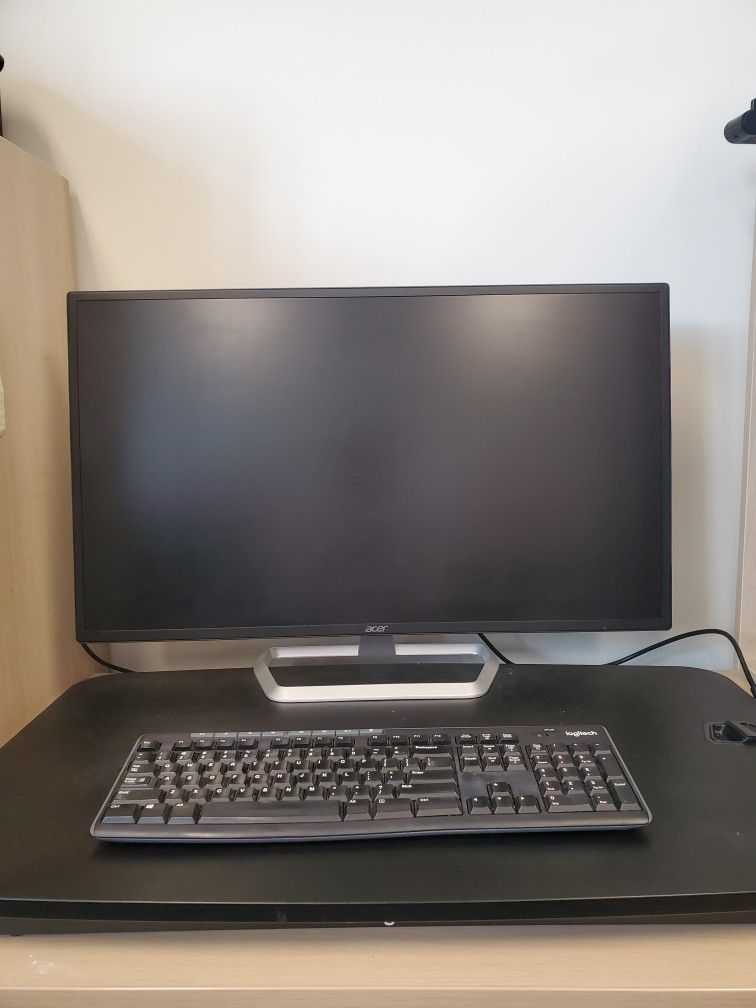 32'' Monitor (Acer)