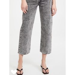 Levis Women Ribcage Straight 29