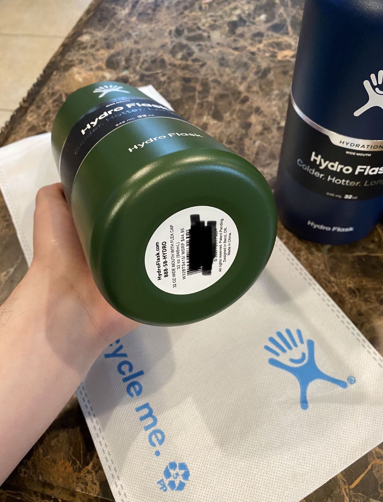 Hydro Flask - 64 Oz. Wide Mouth for Sale in San Jose, CA - OfferUp