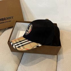 BURBERRY baseball cap 👒