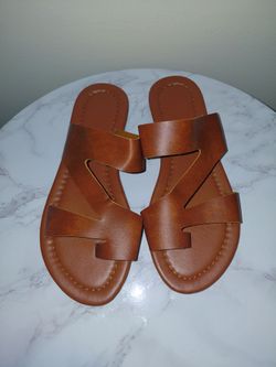 Size 8.5 brown sandal slides