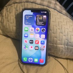 iPhone 14+ AT&T Battery 89% 175$
