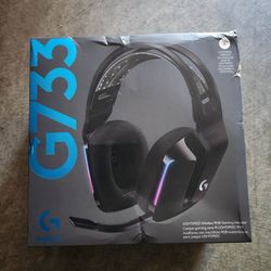 Logitech G733 Wireless RGB Gaming  Headphones New