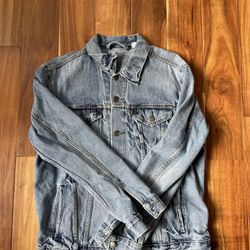 Levi’s Vintage Fit Trucker Jacket