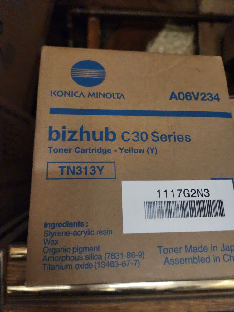 Genuine Konica Minolta yellow toner for Bizhub C30p, Bizhub C30px, Bizhub C31p, Bizhub C31px.