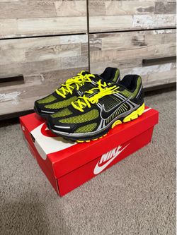 Nike Air Zoom Vomero 5 Lemon Venom size 11