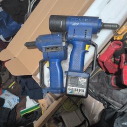 2 Gesipa Power Bird 14 volts lion 