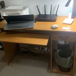 Simple, space saving computer desk