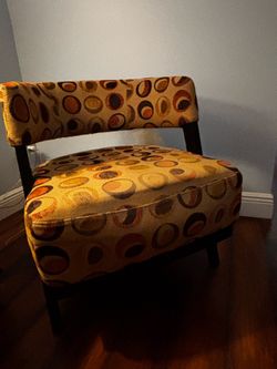 Bedroom Barrel Chair