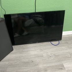 Samsung Tv/mini Fridge 