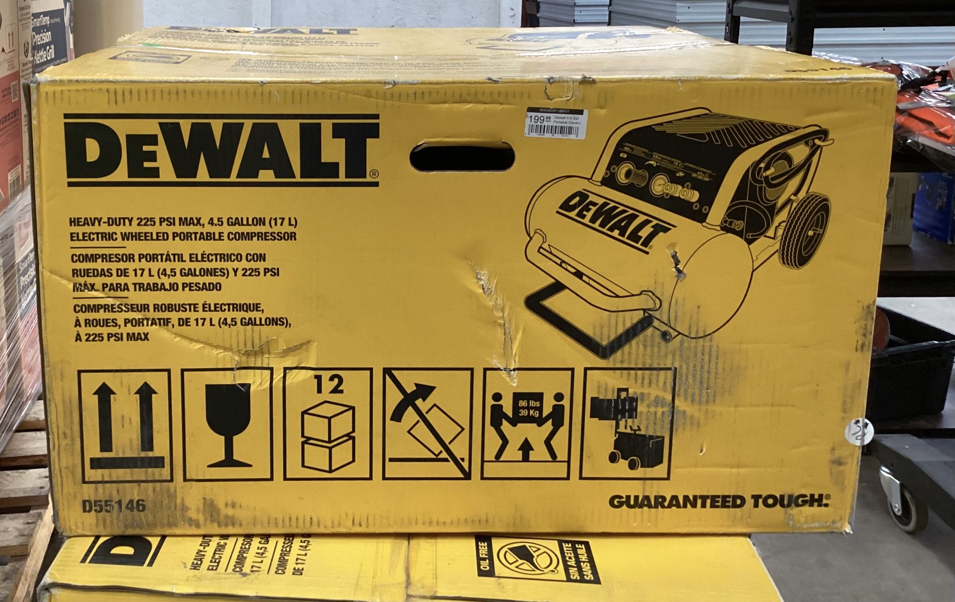 Dewalt HEAVY-DUTY 225 PSI MAX, 4.5 GALLON (17 L) ELECTRIC WHEELED PORTABLE COMPRESSOR