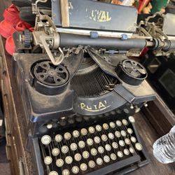 Old Type Writer 