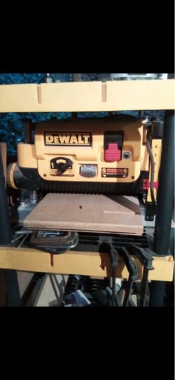 Dewalt DW735 13” thickness planer