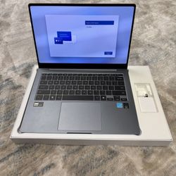 Samsung Galaxy Book4 Pro 360 16 QHD+ TOUCH 3.8 GHz Ultra 7 155H 16GB RAM 512 SSD
