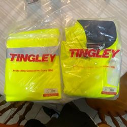 XL FRC RAIN JACKET AND OVERALL