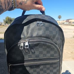 Louis Vuitton Michael Bag