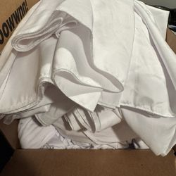 White Polyester Tablecloths 