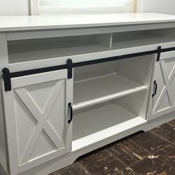 WHITE BARNHOUSE BARNDOOR TV STAND…$199 OBO…ALL OFFERS WELCOME!!