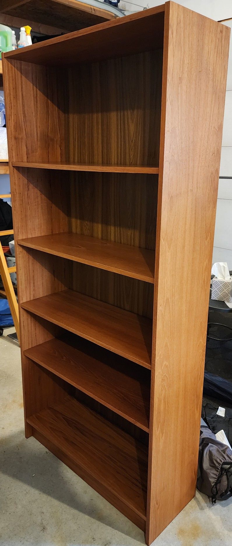 Bookcase (72"x32x12)