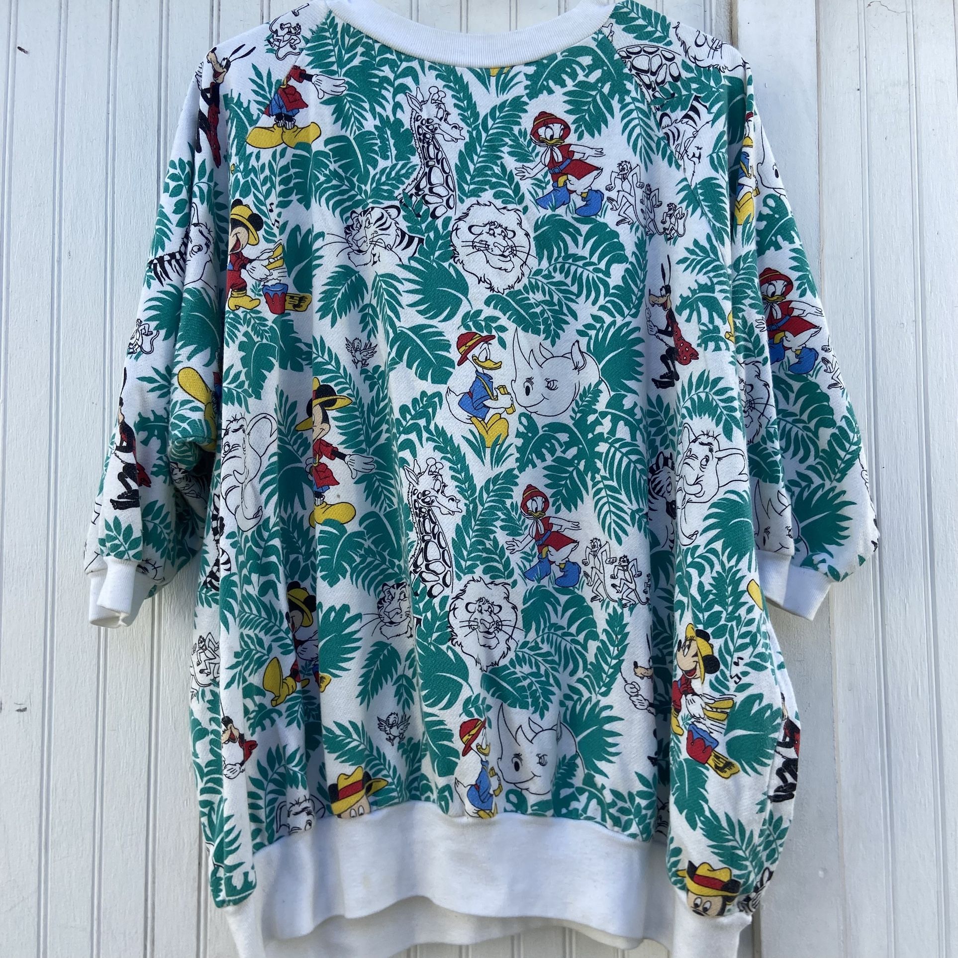 Vintage Disney Characters Quarter Sleeve Sweatshirt Size XL