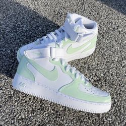 Air Force Ones Mid