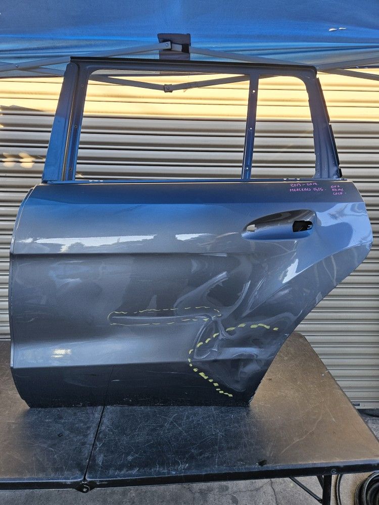 2013 2018 Mercedes Gl.500 Gls.550 Left.rear Door Oem