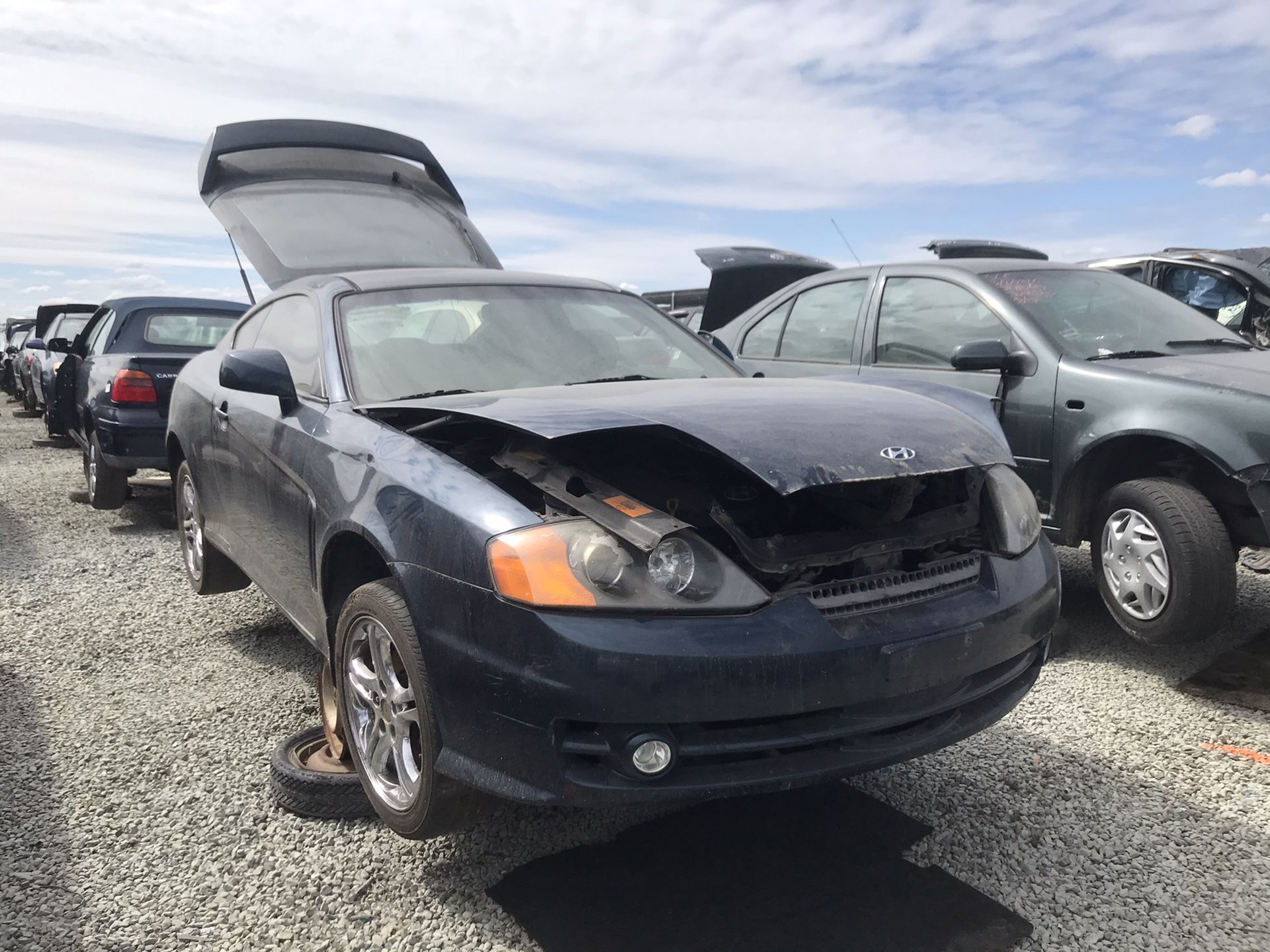 2003 Hyundai Tiburon Part Out