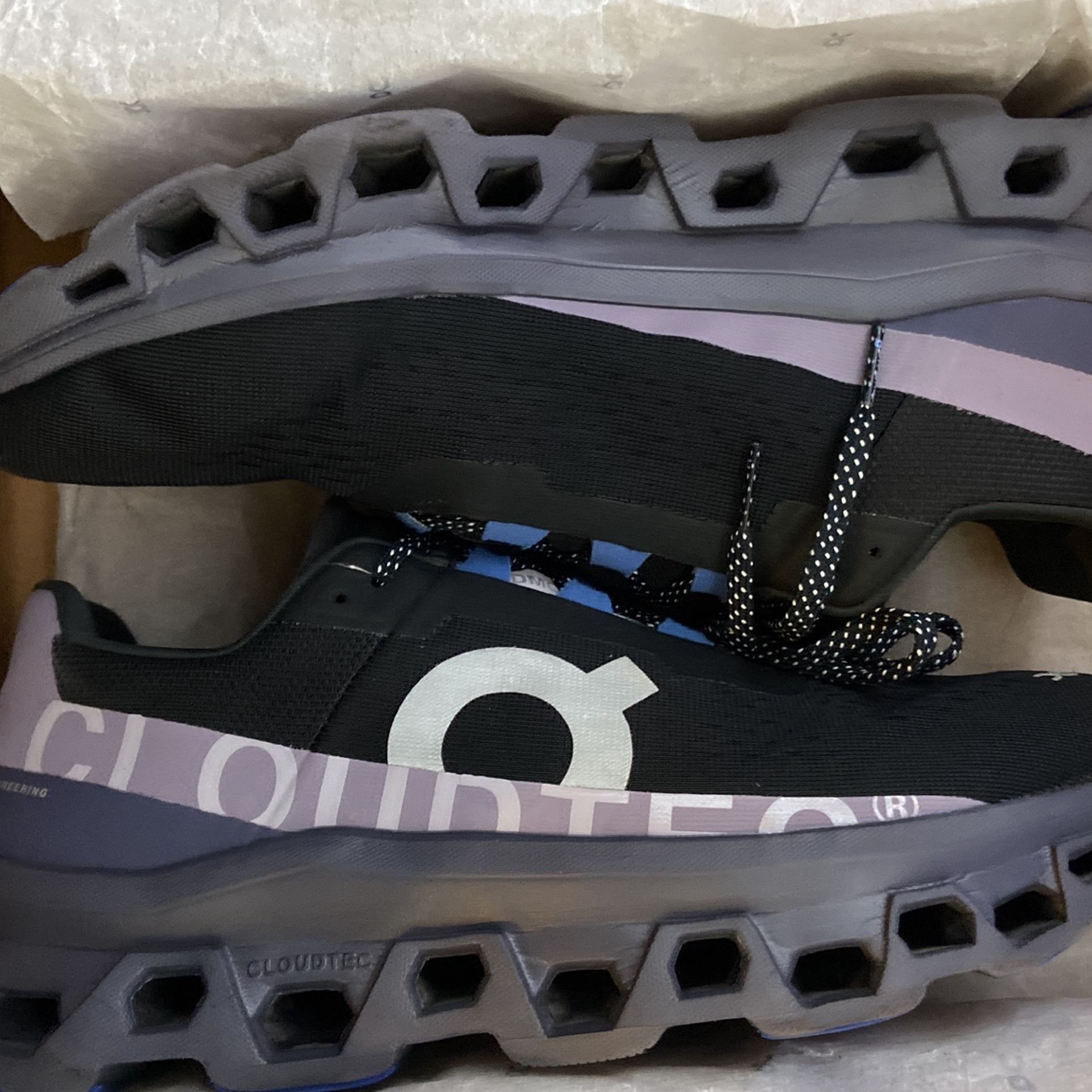 ON Cloud Monster Men’s 11
