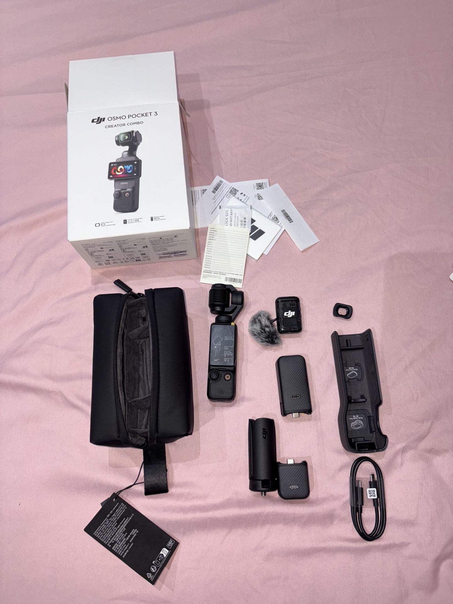 DJI Osmo Pocket 3 Creator Combo with DJI Mic 2, ND Filter Set