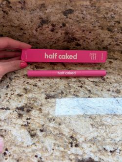Half Caked Lip Liner