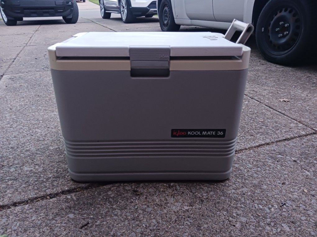 Igloo Cool Mate 36 Cooler
