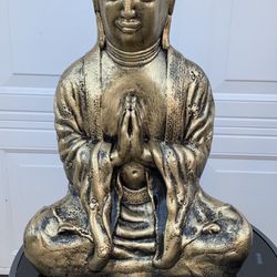 Large Praying Buddha Statue