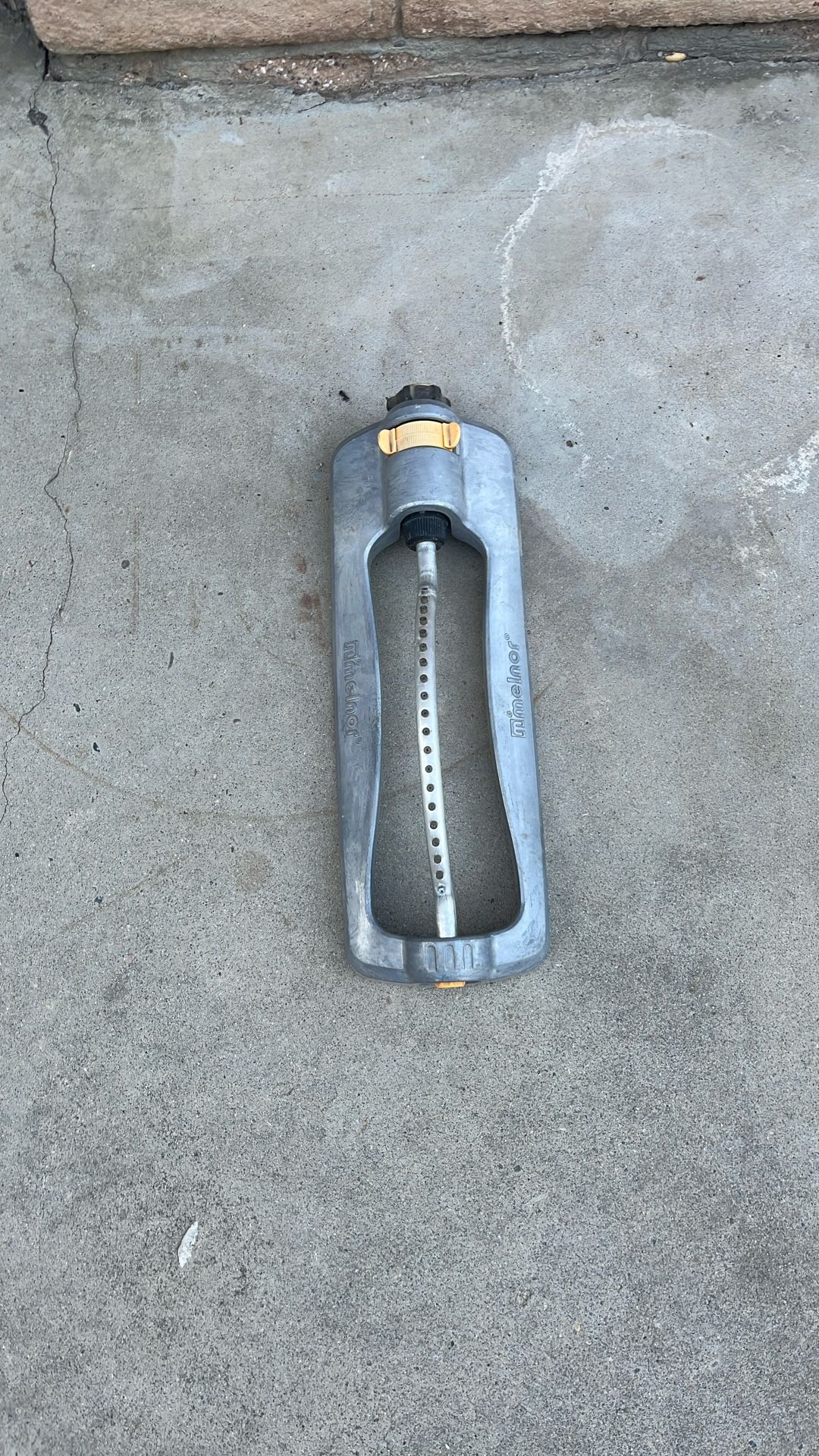 Oscillating Sprinklers