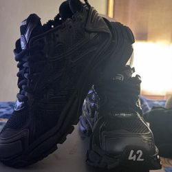 Size 42 Balenciaga Runners