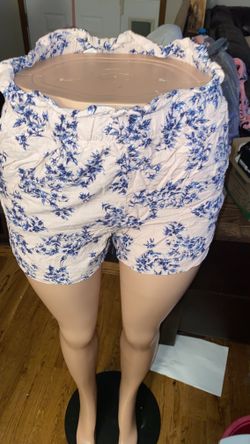 H&M Thin Floral Shorts. Thin Material. Floral Pattern, Ruffly Elastic Waistband