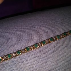 10k Diamond Emerald .bracelet. 7 .5 In Long