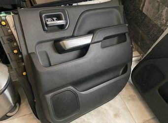 14-18 Sierra Silverado Door Panel