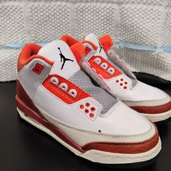 Jordan 3 - Size 4.5Y ( Read description)