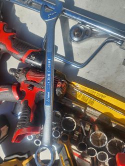 Craftsman 27 mm 12 point wrench VV - 42933