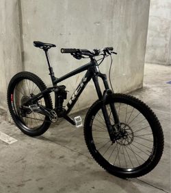 2018 Trek Remedy 8 27.5” (M)