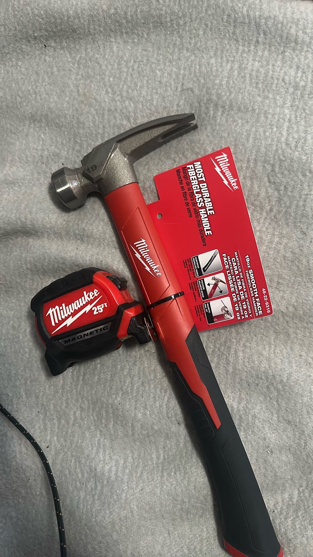 Hammer 19 Oz Smooth And Tape Measure 25ft Milwaukee Brand New