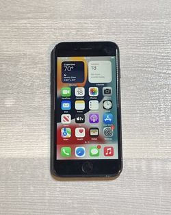 iPhone 7 32GB ( Carrier Unlocked)