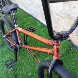 Subrosa Tiro XL BMX Bike