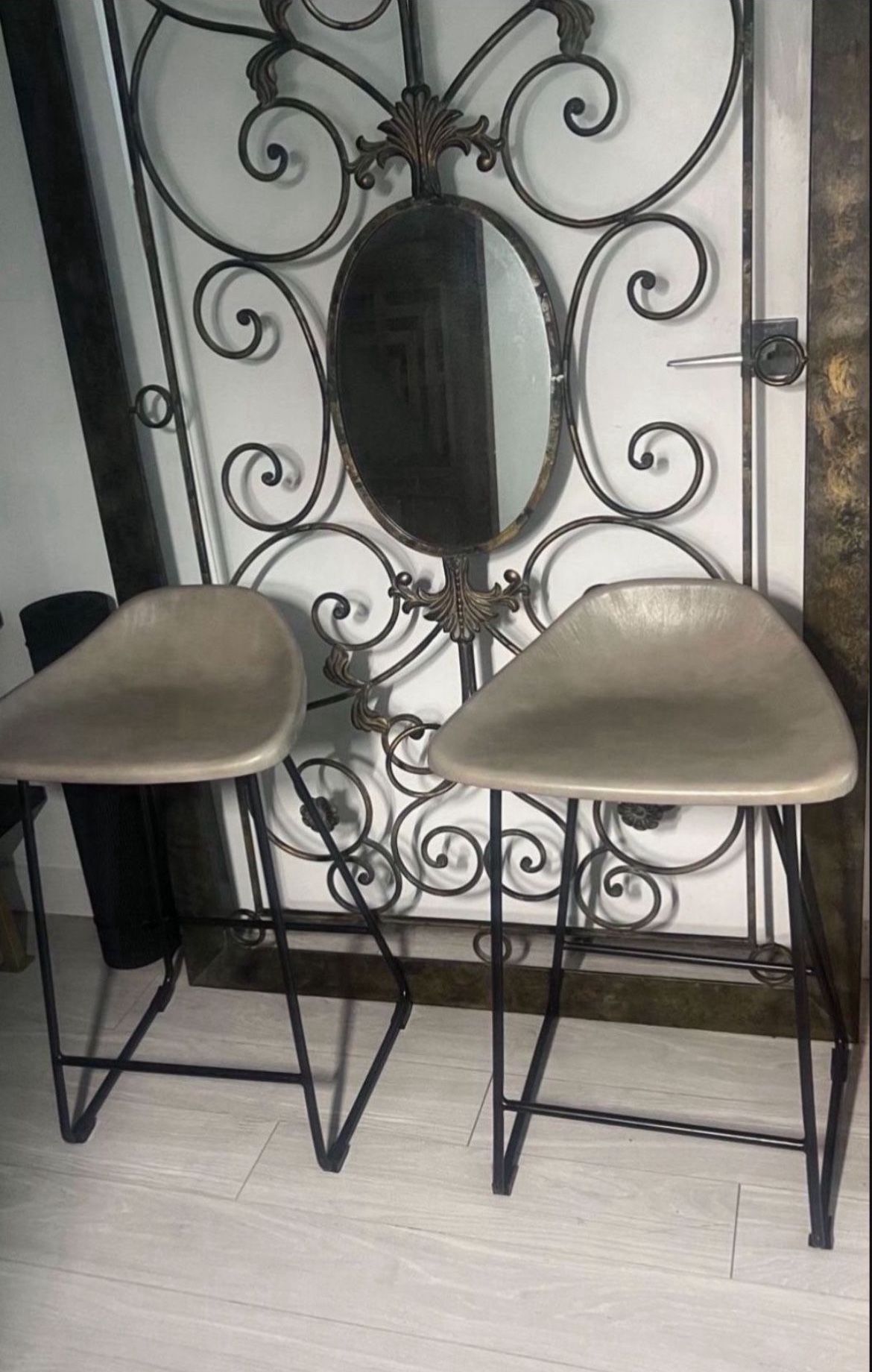 BARSTOOLS