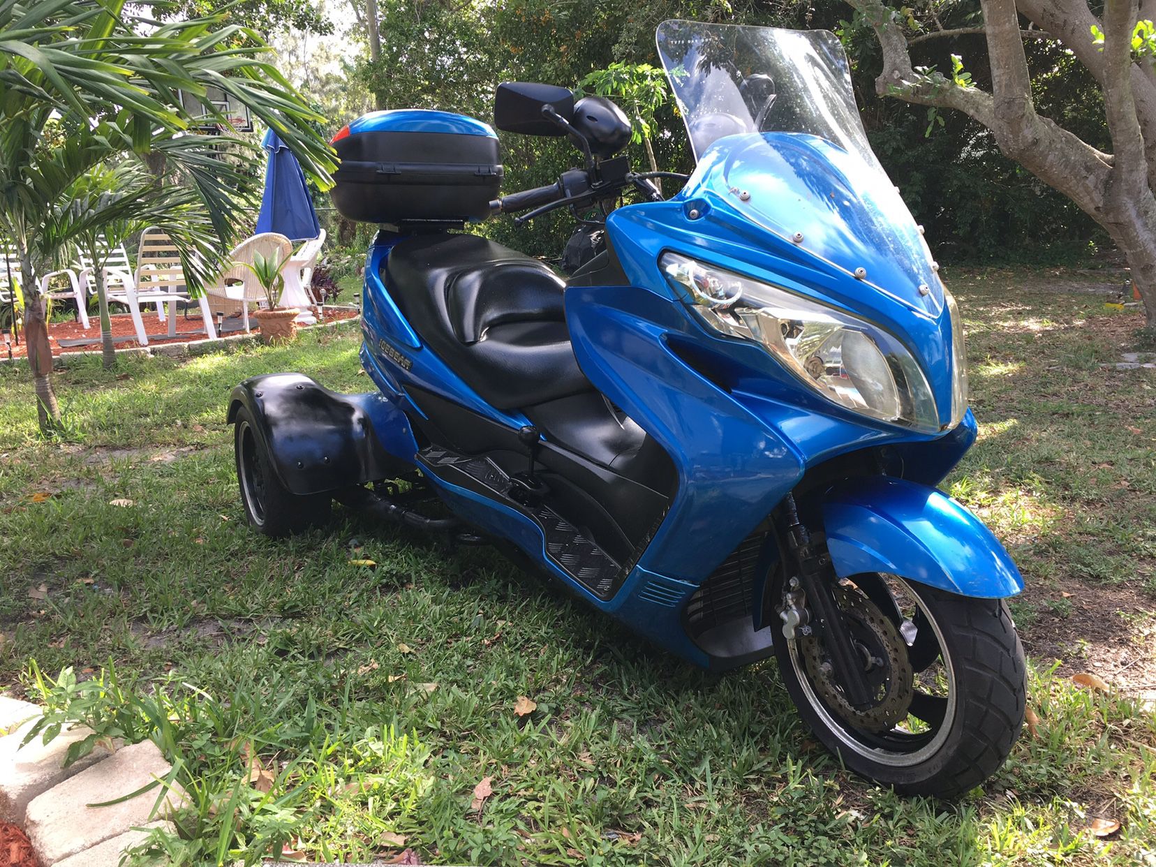 Photo Trike 300cc Automatic with Reverse